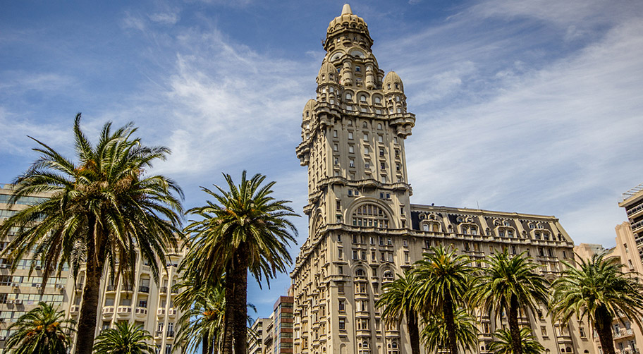 Plaza Independencia in Montevideo Weltkulturerbe Uruguay